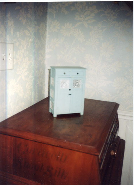 Pie_Safe_tin_punched_p0032